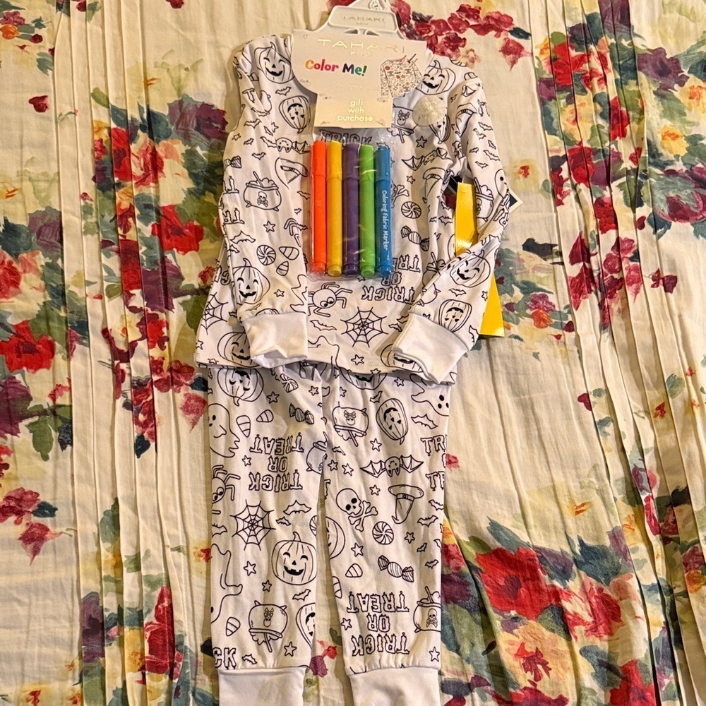 Color me! Kids Halloween PJ set!